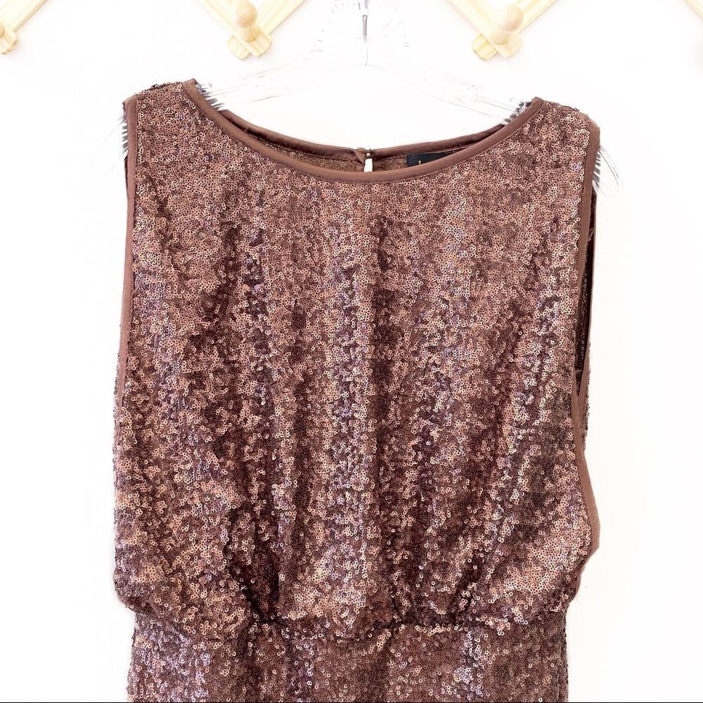 Laundry By Shelli Segal Keyhole Back Sequin Dress - Picture 4 of 9